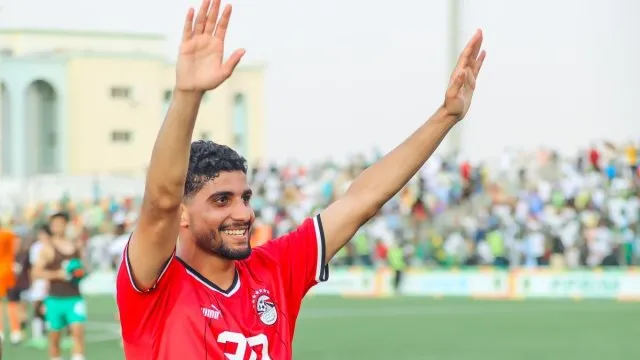 حقيقة-وجود-مفاوضات-بين-الأهلي-وإبراهيم-عادل